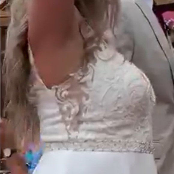 💍 Custom white wedding dress with slit 💍 - Picture 4 of 8